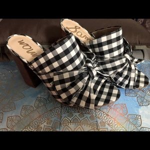 SOLD Sam Edelman black n white bow tie peep toe sandal